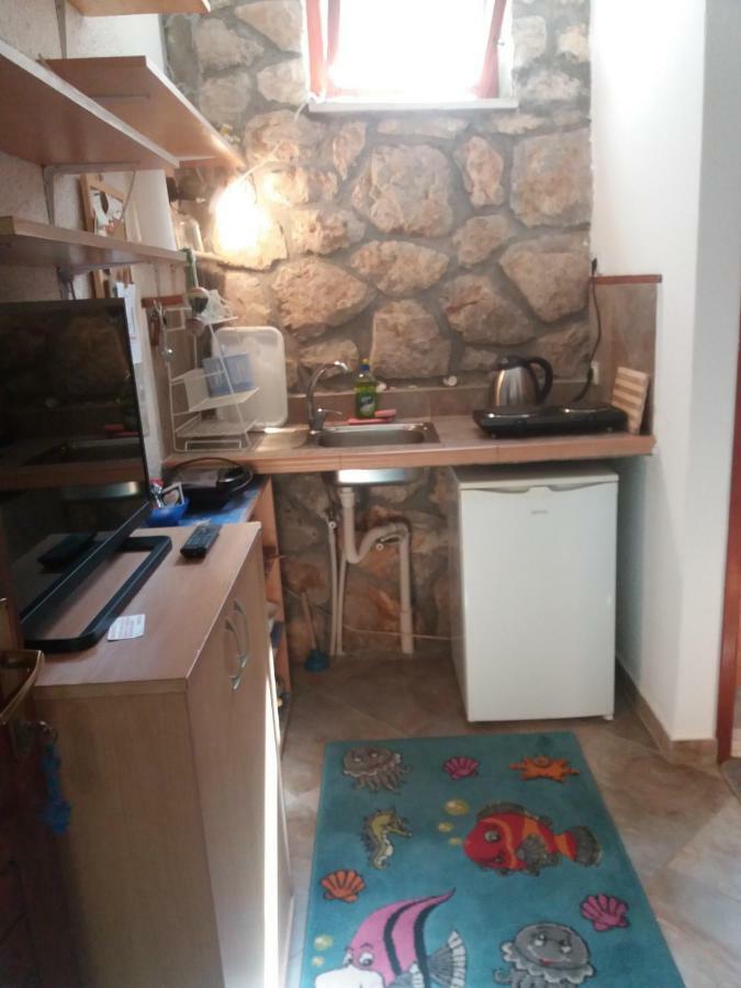 Apartment "I Love Njivice" Херцег-Нови Экстерьер фото